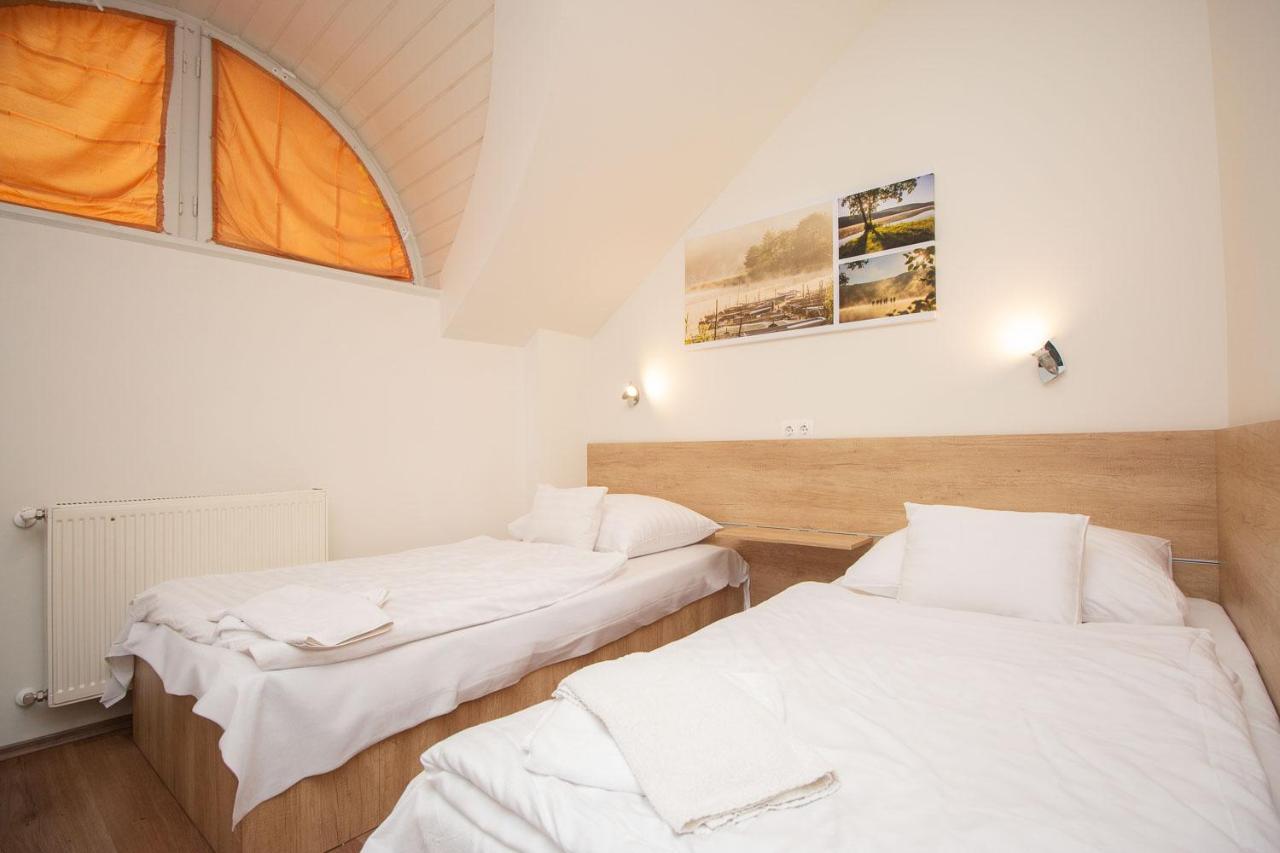 Laterum Motel Orfu Ngoại thất bức ảnh
